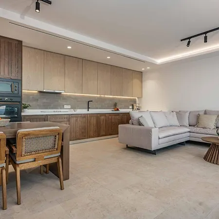 Avgi Thesan * Marathiás